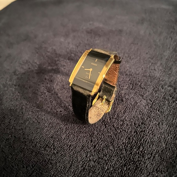 RADO MEN'S SAPPHIRE CRYSTAL WATCH, WATERSEALED, SWISS LUXURY BRAND - Picture 4 of 9